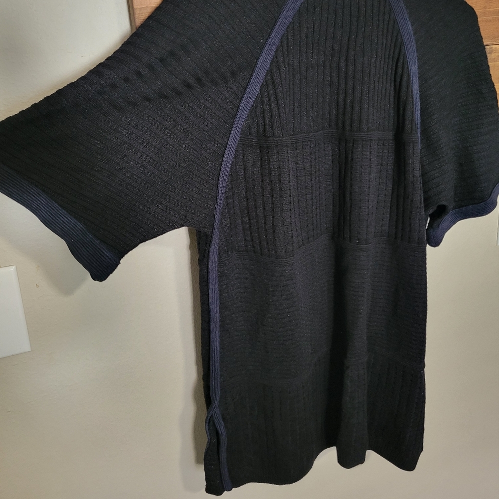 ST. John Black Knit Open Cardigan Size Small - Picture 3 of 8
